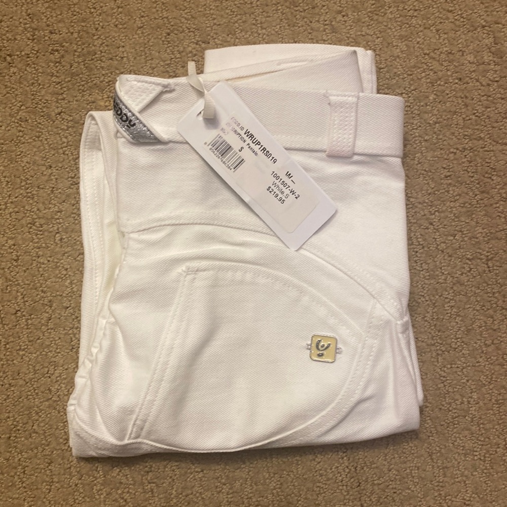 *Brand new* Freddy small white pants